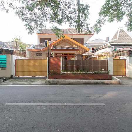 Spot On 3218 Bee Palm Family Syariah Hotel Malang Exterior photo
