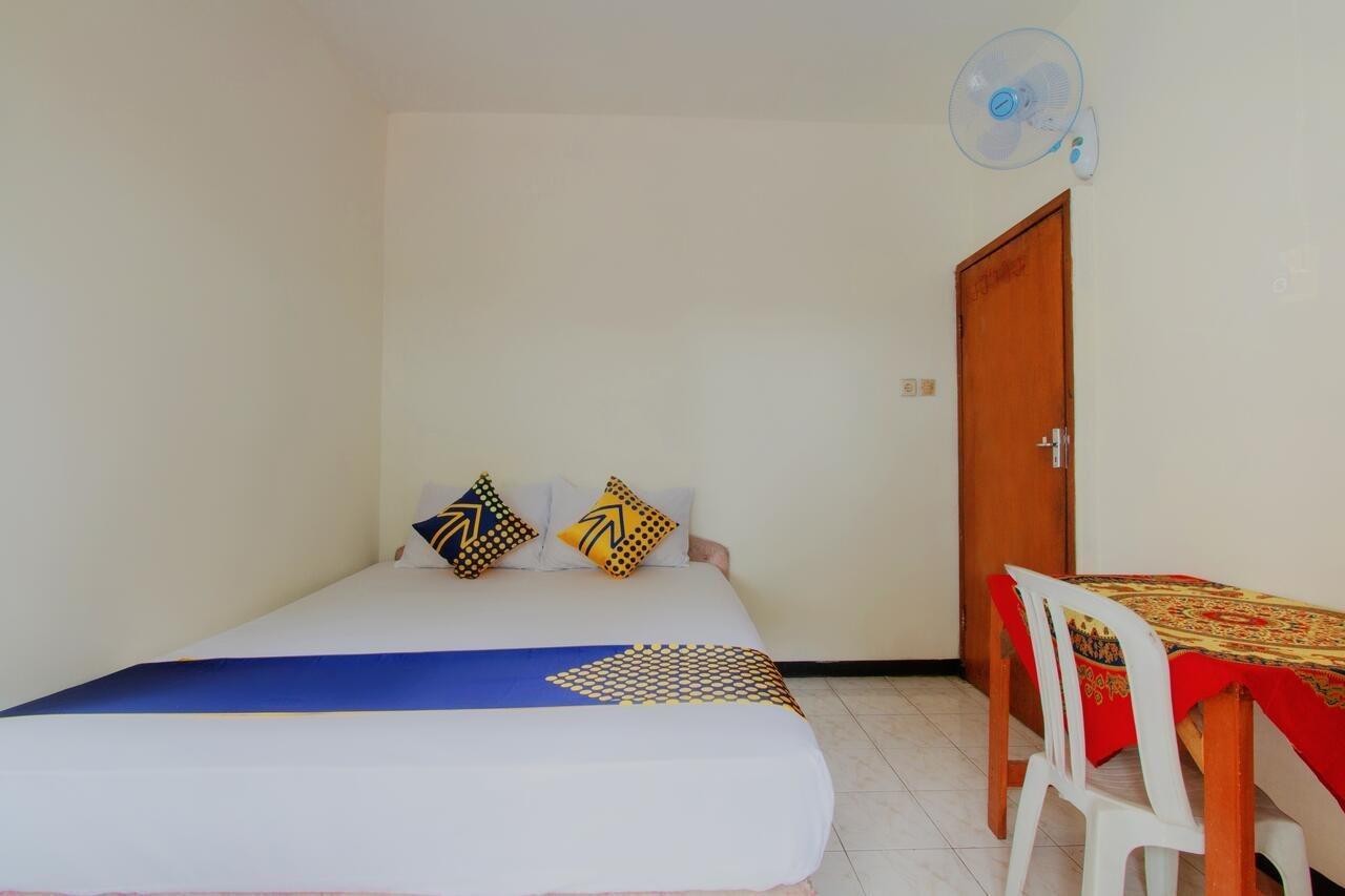 Spot On 3218 Bee Palm Family Syariah Hotel Malang Exterior photo